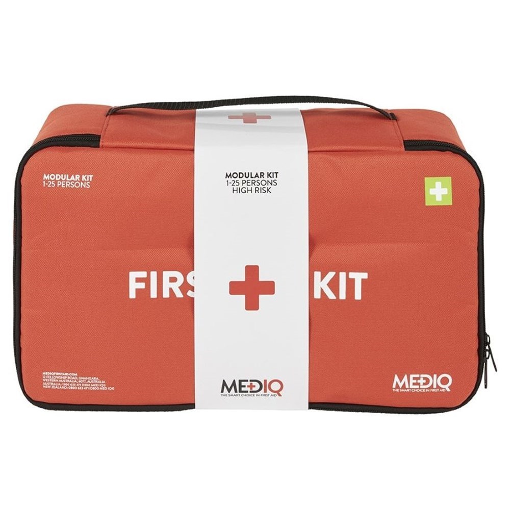 FAMKS ESSENTIAL WORKPLACE RESPONSE FIRST AID KIT IN PLASTIC TACKLE BOX